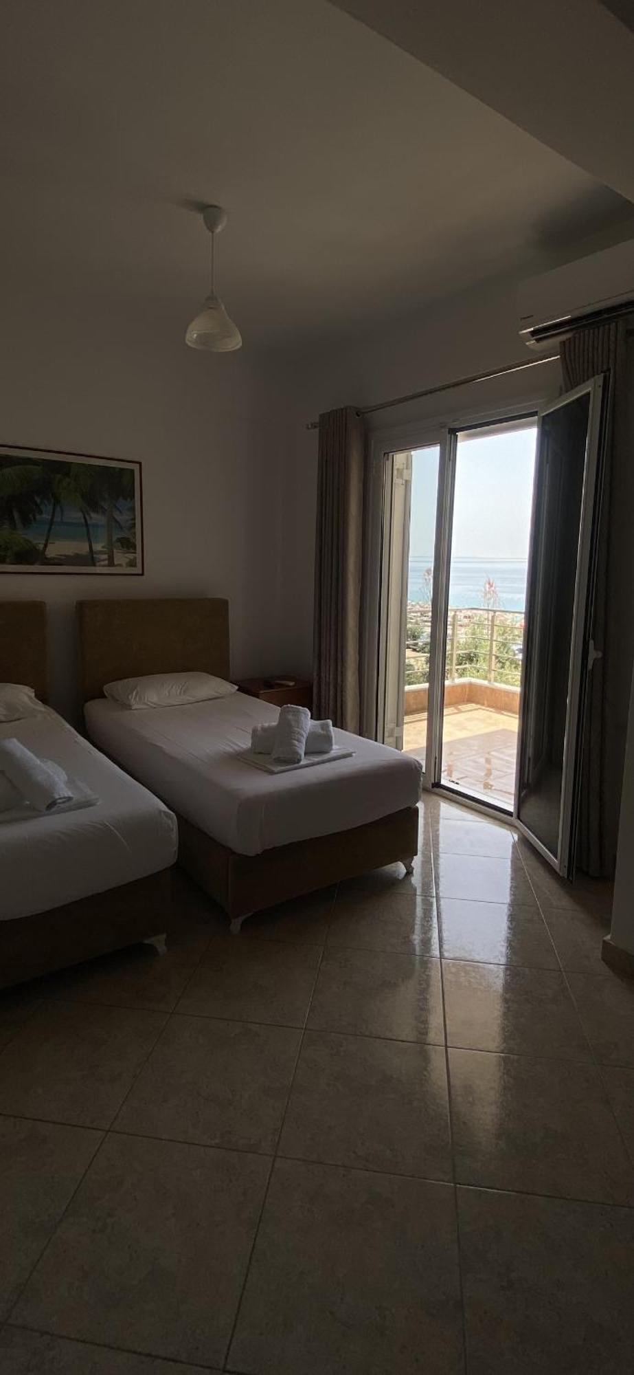 Vangjelis Hotel Himarë Exteriér fotografie